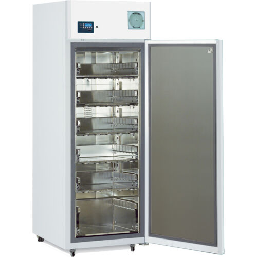 Laboratóriumi hűtőberendezés 600 literes -40 °C